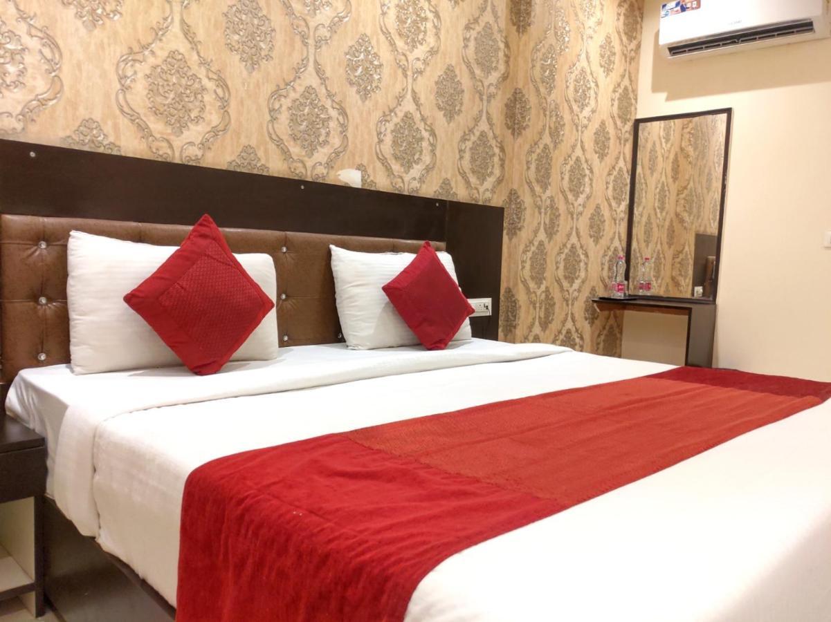 Iconic Inn Near Delhi Igi Airport New Delhi Exterior photo