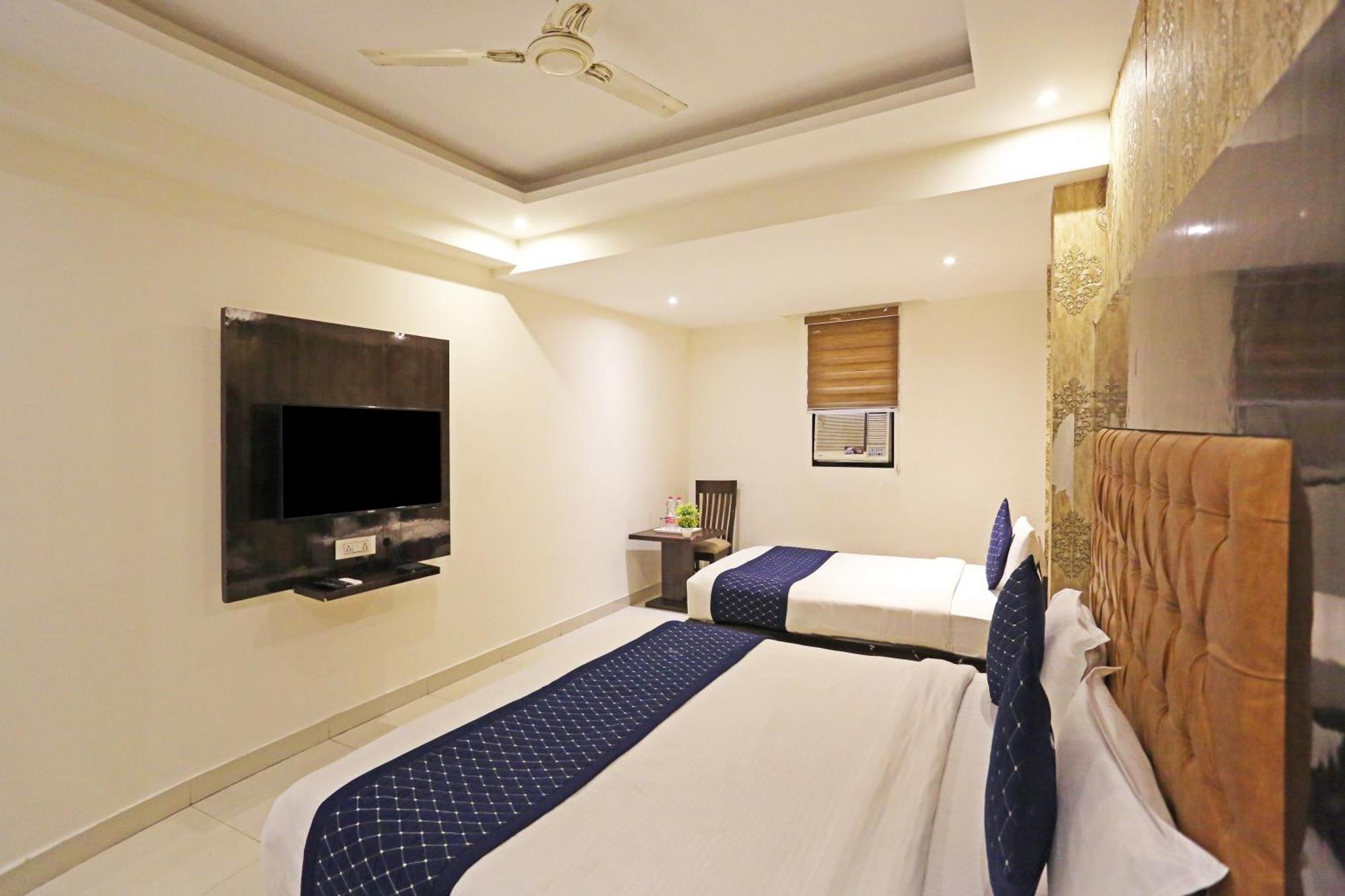 Iconic Inn Near Delhi Igi Airport New Delhi Exterior photo